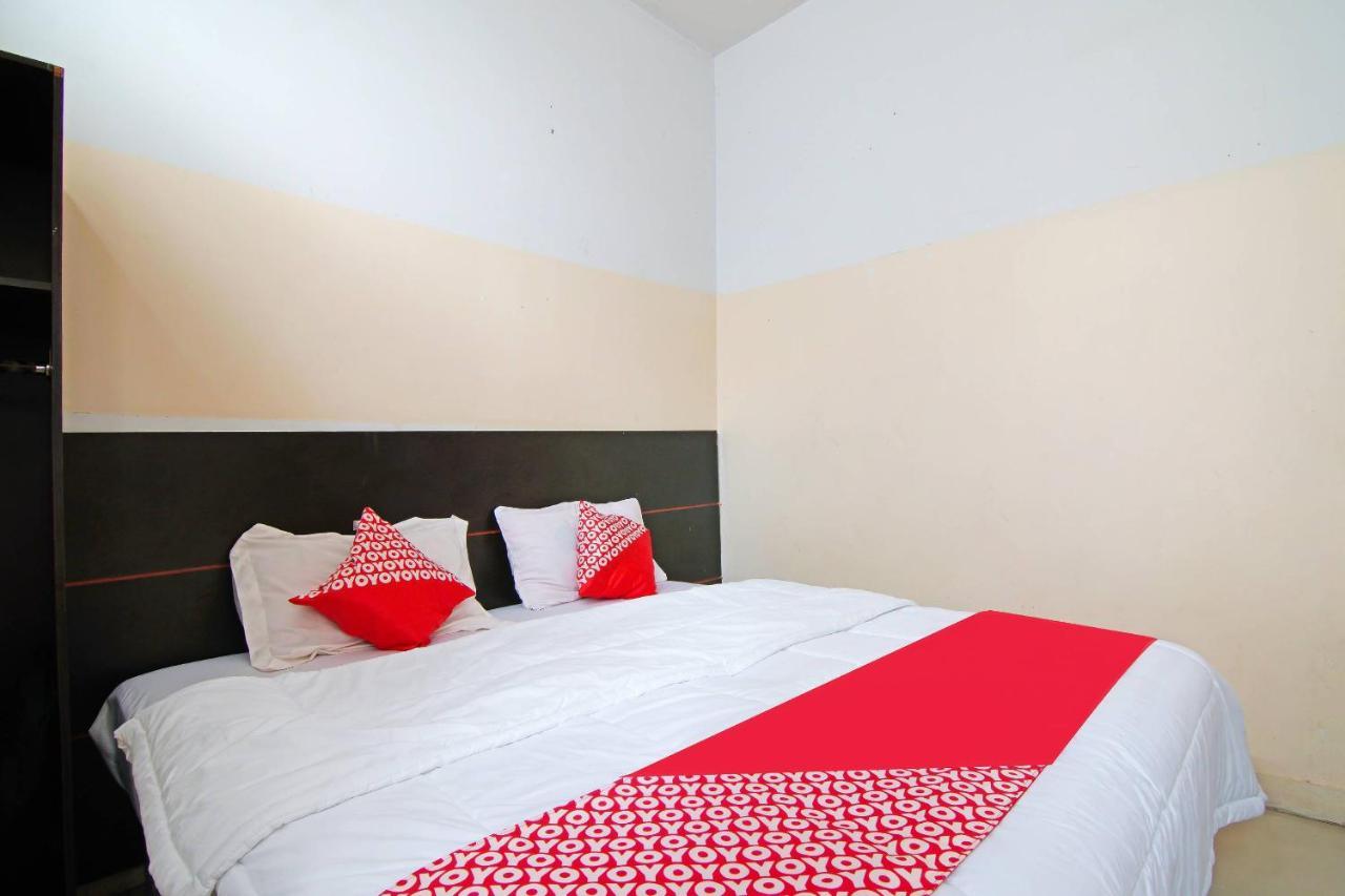Oyo 91510 Homestay Utama Syariah Pekanbaru Eksteriør bilde