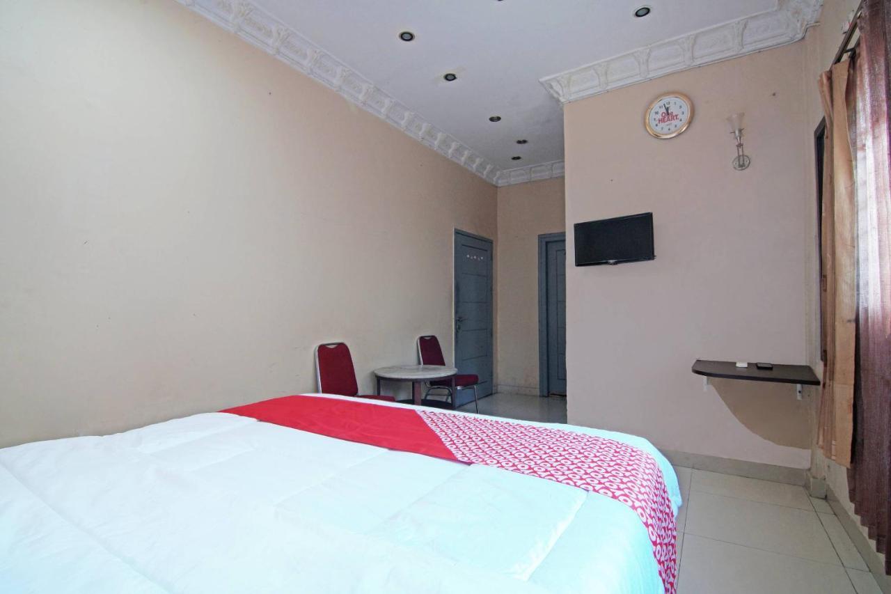 Oyo 91510 Homestay Utama Syariah Pekanbaru Eksteriør bilde