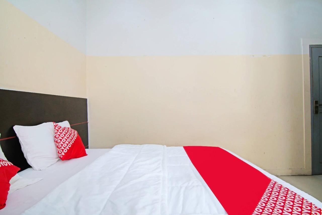 Oyo 91510 Homestay Utama Syariah Pekanbaru Eksteriør bilde