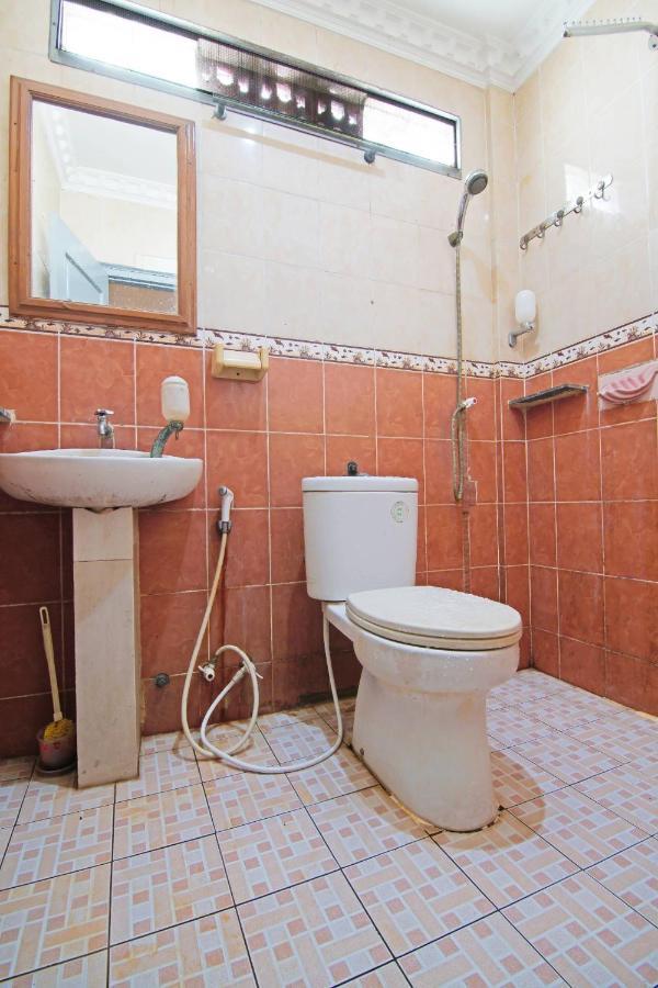 Oyo 91510 Homestay Utama Syariah Pekanbaru Eksteriør bilde